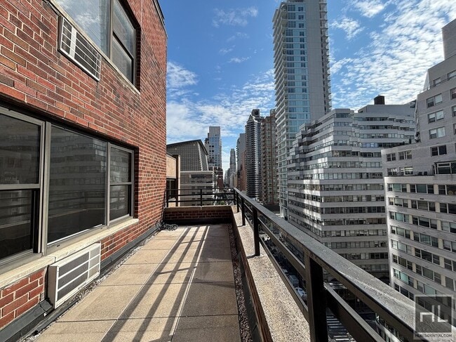 Building Photo - EAST 57 STREET