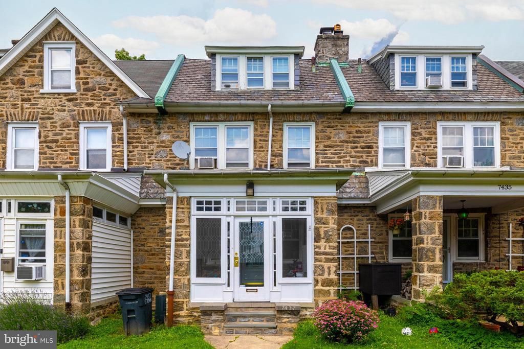 Foto principal - 7437 Germantown Ave