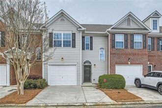 Building Photo - 2296 Leicester Way SE