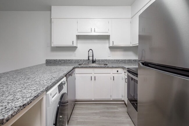 Interior Photo - Elmington Park Flats