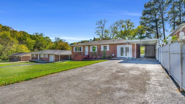 Foto del edificio - Charming Brick Rancher!