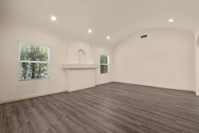 Building Photo - 4417 W 29th St