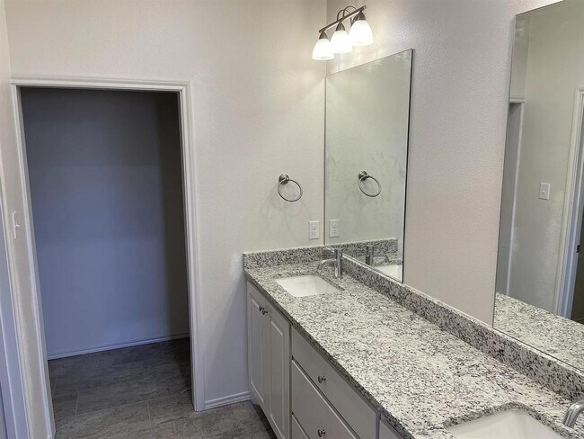 Foto del edificio - 5704 Lehigh St