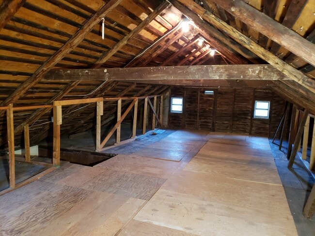 Building Photo - 6317 Pine Rd