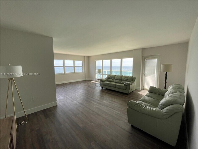 Foto del edificio - 3400 Galt Ocean Dr