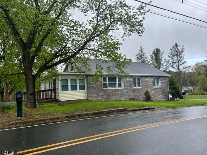 269 Davis Rd, Franklin, NJ 07416 House for Rent in Franklin, NJ