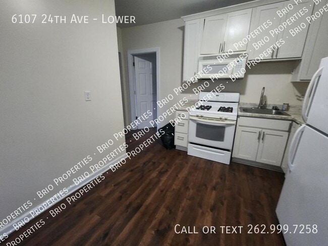 Building Photo - 6107 24th Ave