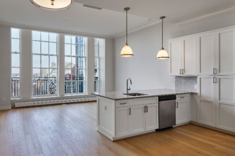 Lyndon at The Curtis