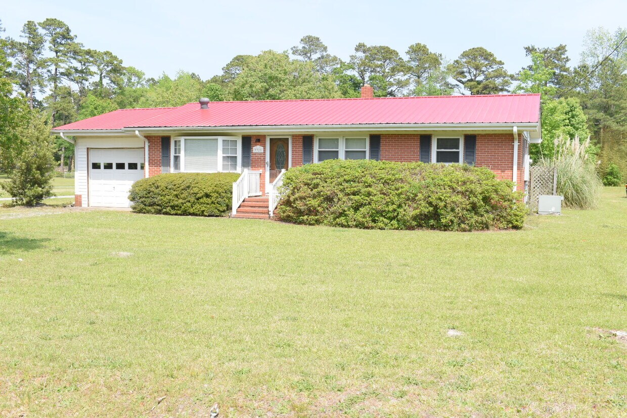 Primary Photo - 3321 Oakley Cir