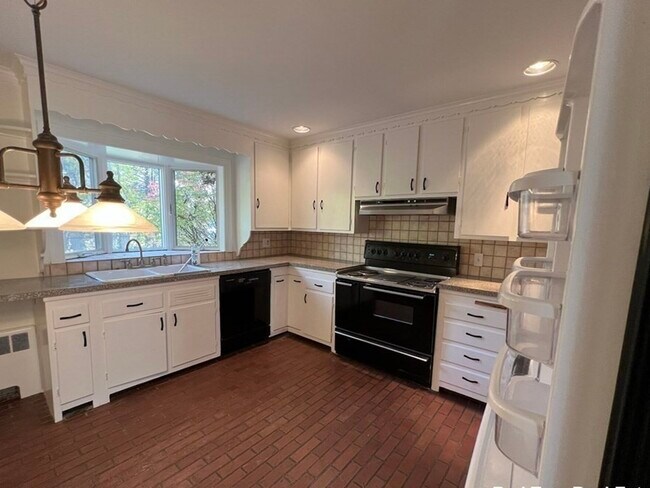 Foto del edificio - 90 Bellingham Rd