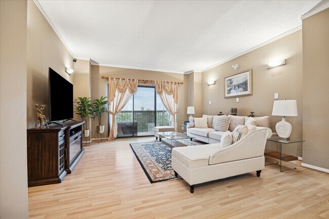 Foto del edificio - 661 Bering Dr