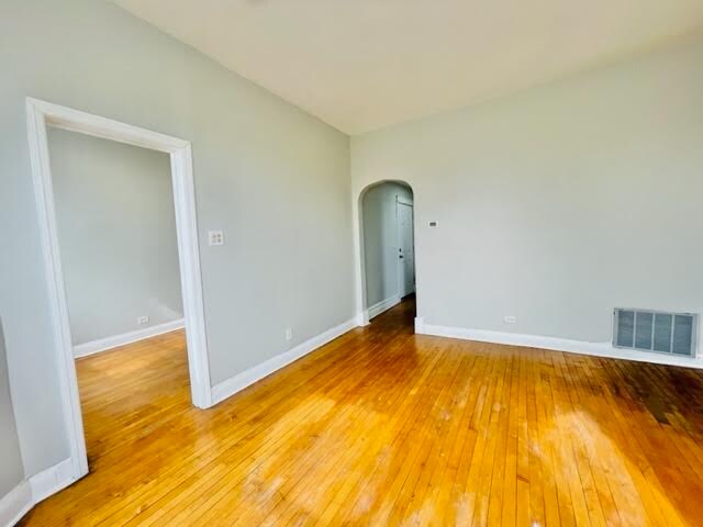 Building Photo - 1519 S Tripp Ave