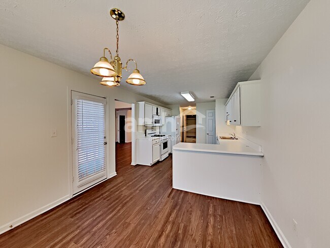 Building Photo - 1831 Green Oak Cir