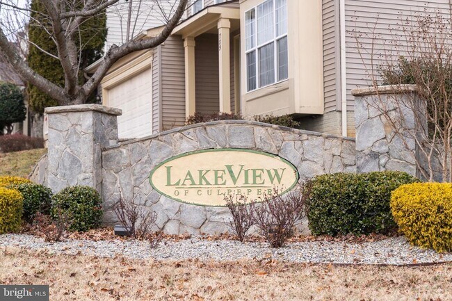 Foto del edificio - 987 Longview Ln