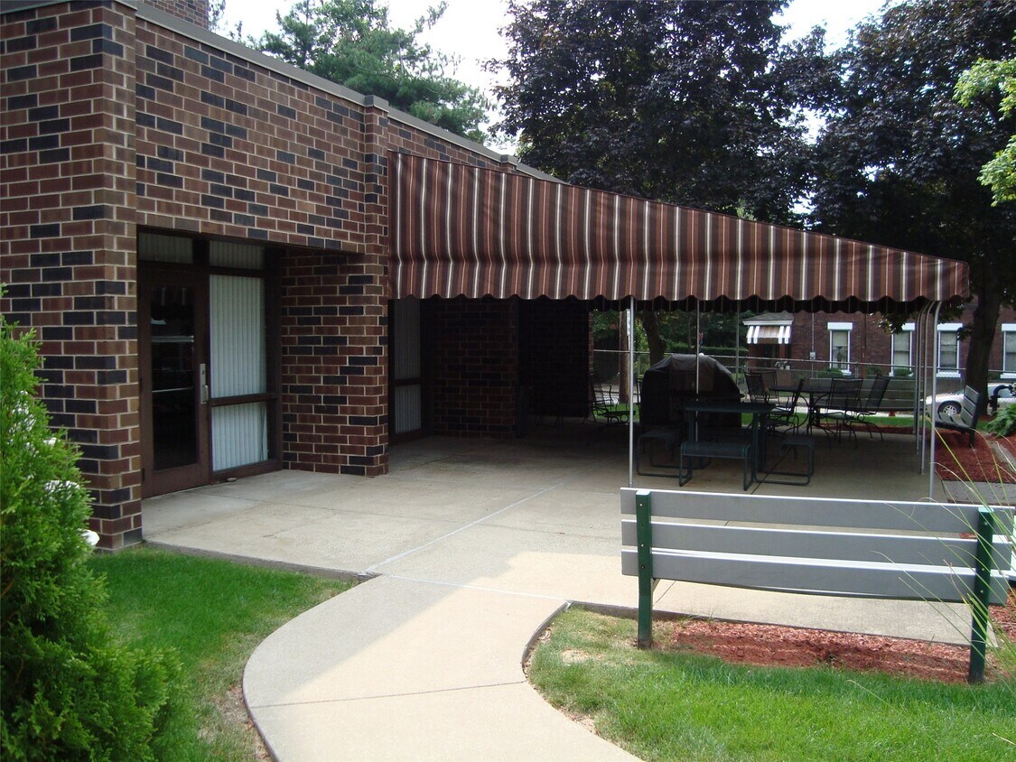 Foto del edificio - 1826 Monongahela Ave