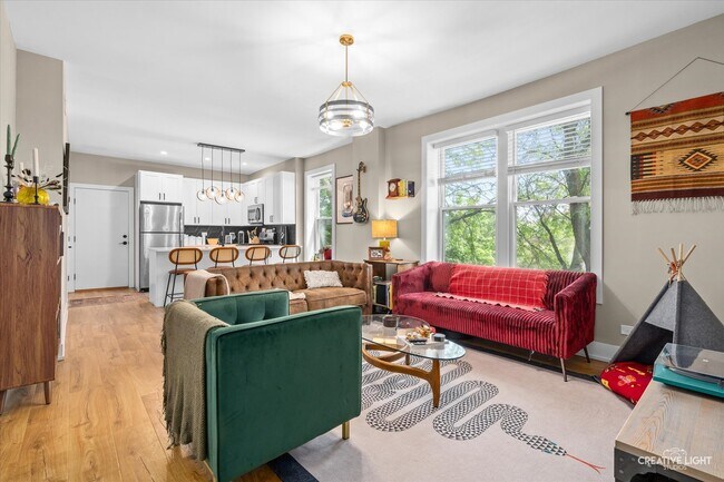 Foto del edificio - 3001 N Sawyer Ave