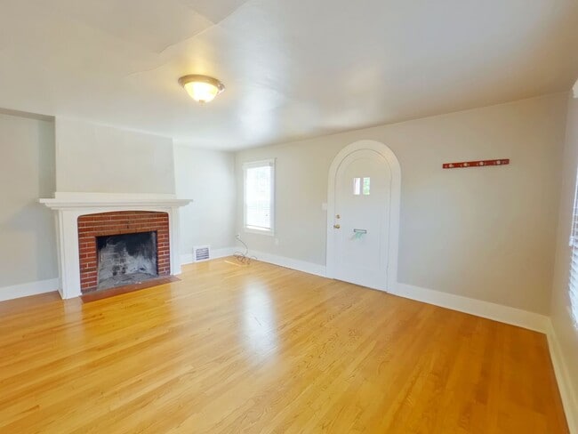 Building Photo - 210-214 NW 11th St.