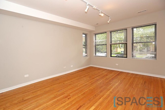 Foto del edificio - 6700 N Artesian Ave