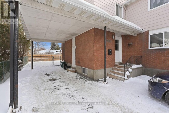 Photo du bâtiment - 2039 St. Laurent Blvd