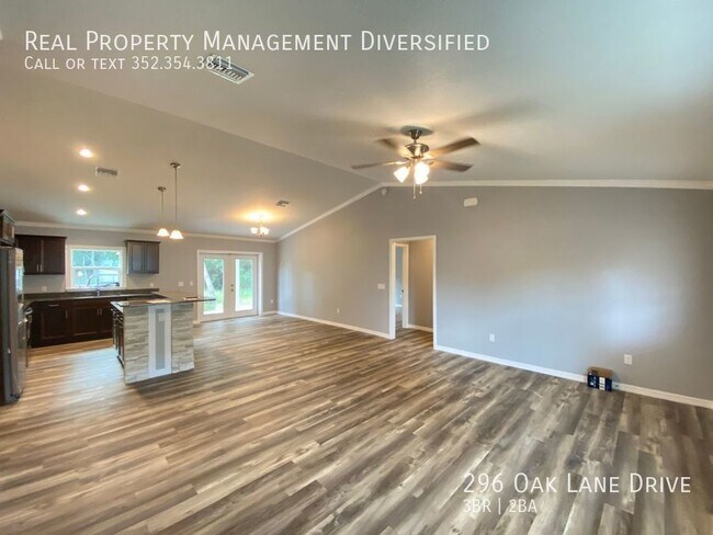 Foto del edificio - 296 Oak Ln Dr
