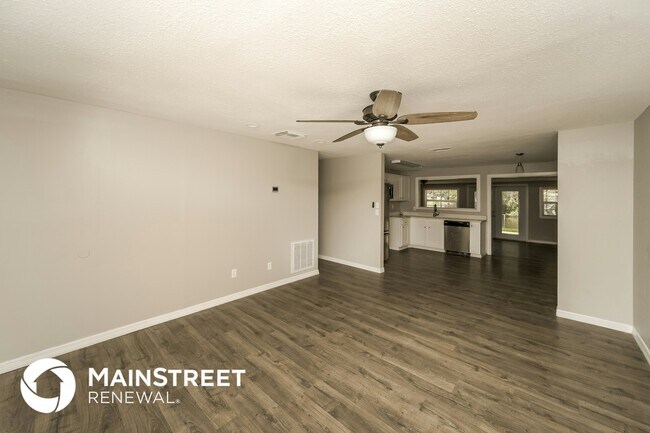 Building Photo - 8107 Blue Finch Way