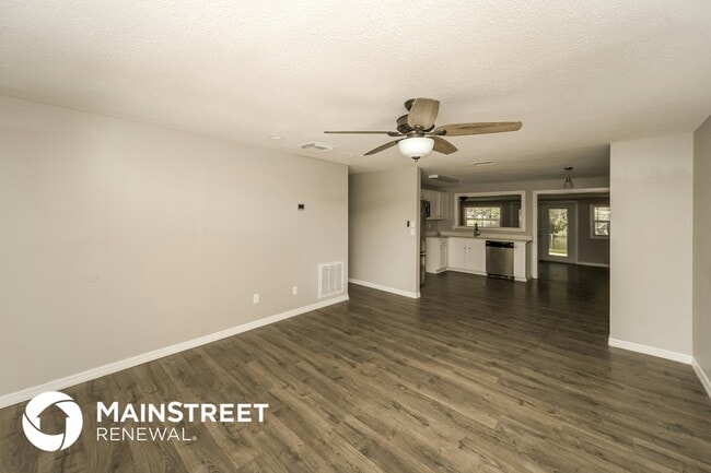 Foto del edificio - 8107 Blue Finch Way