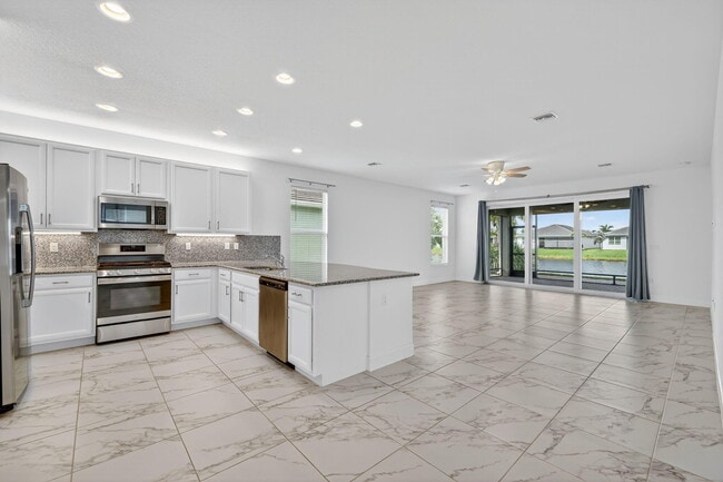 Foto del edificio - 11650 SW Moon River Way