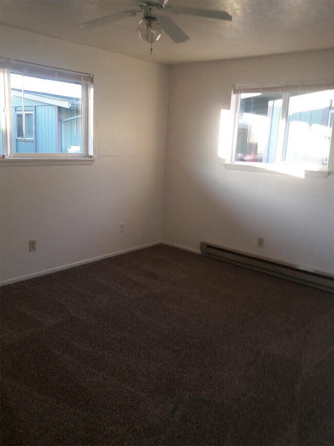 Foto del edificio - 708 Norman Ave NE