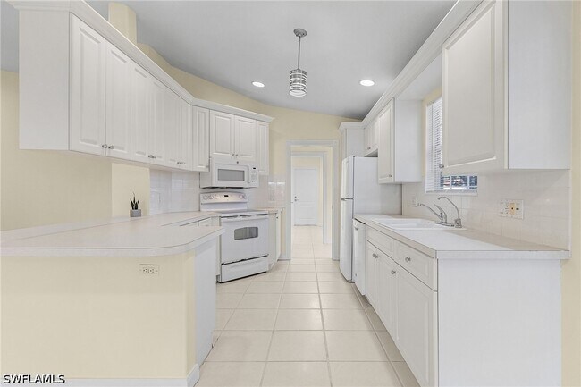 Building Photo - 4187 St George Ln