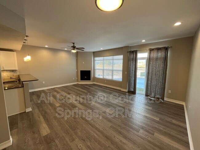 Foto del edificio - 606 Thimbleberry Point