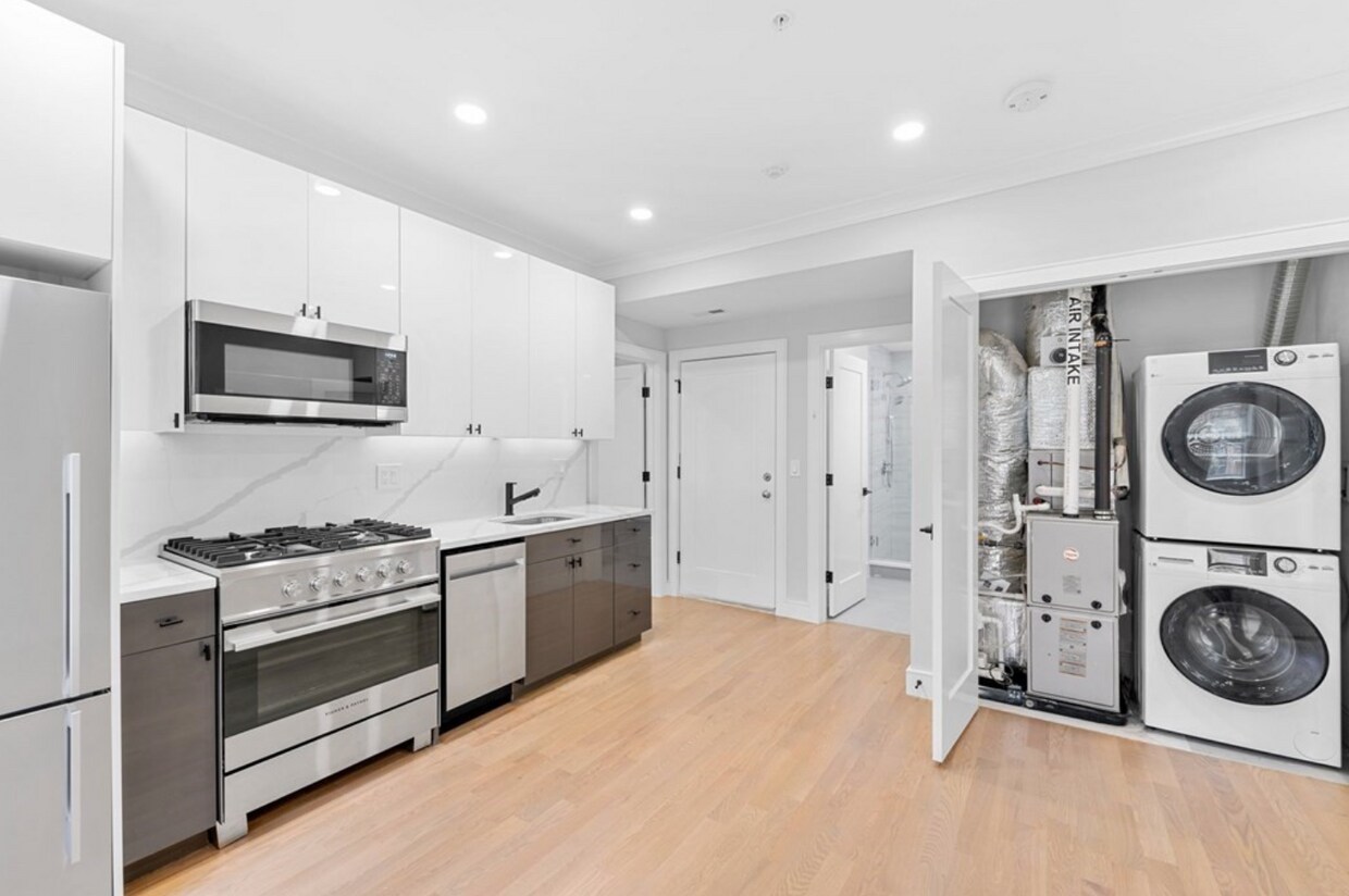 Foto principal - 535 Newbury St
