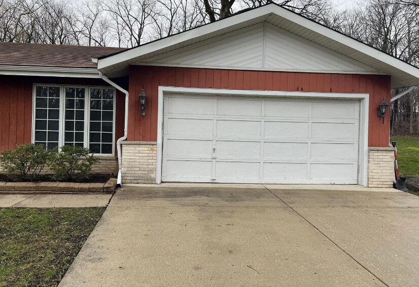 Foto principal - 144 N Maple Ave