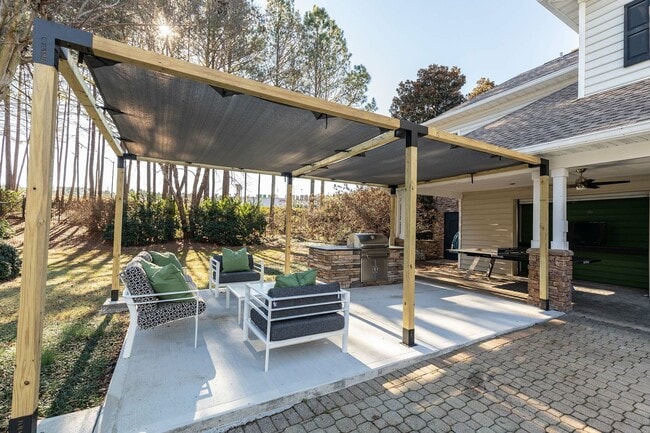 Photo - Shiloh Green Apartments