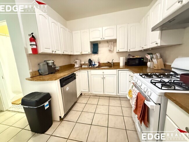 Foto del edificio - 338 Saint Paul St