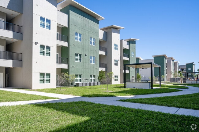 Senderos en Jackson Courtyard - Trails on Jackson