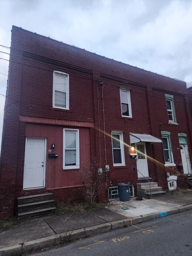 Foto del edificio - 33 Fleetwood St