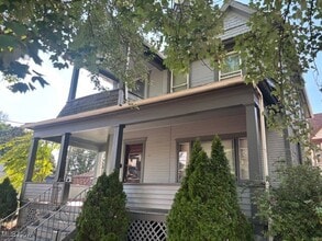 Building Photo - 537 Cleveland Ave SW