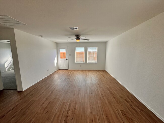 Building Photo - 1315 Millers Pass Dr