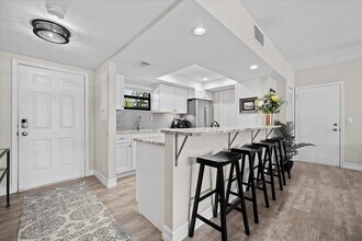 Building Photo - 11863 Wimbledon Cir