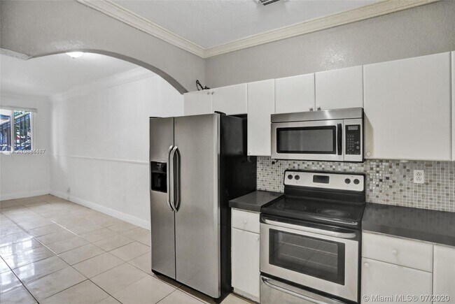 Foto del edificio - 7070 NW 177th St
