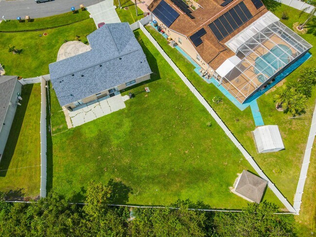 Foto del edificio - 853 Blanc Ct