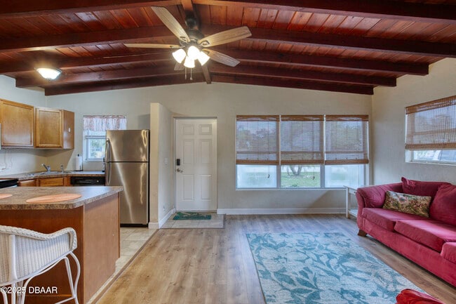 Building Photo - 114 Lynnhurst Dr