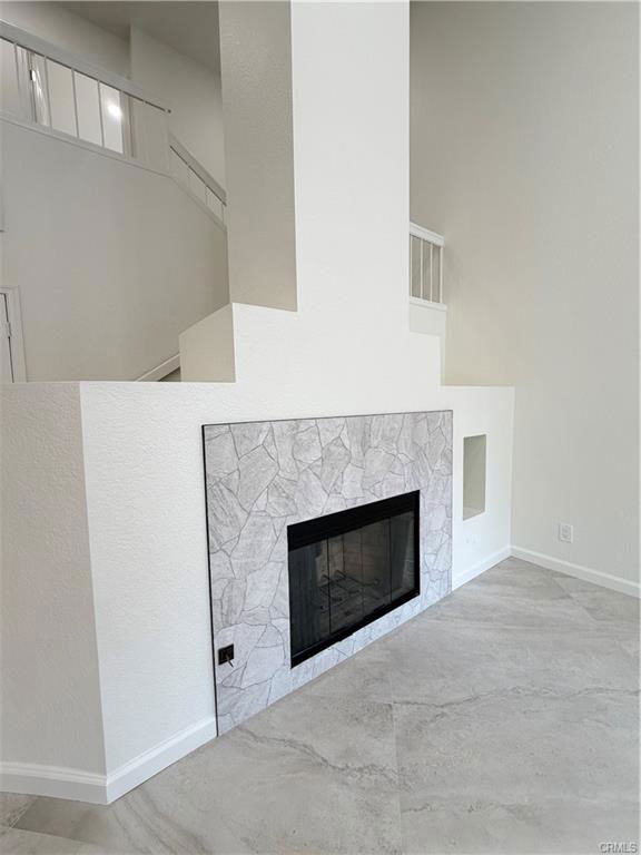 Building Photo - 25032 Sanoria St