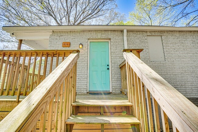 Building Photo - 1311 Campbellton Rd SW