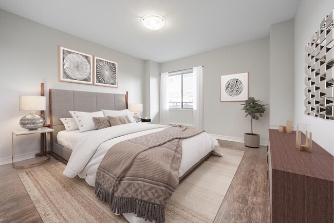 Building Photo - 940 Commissioners Road East