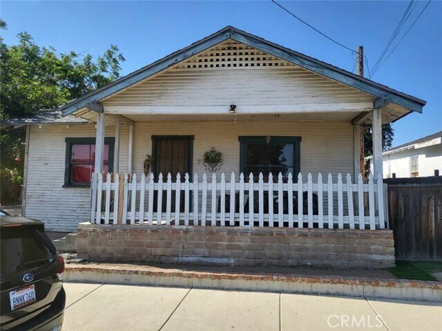 Primary Photo - 1541 W Orange Grove Ave