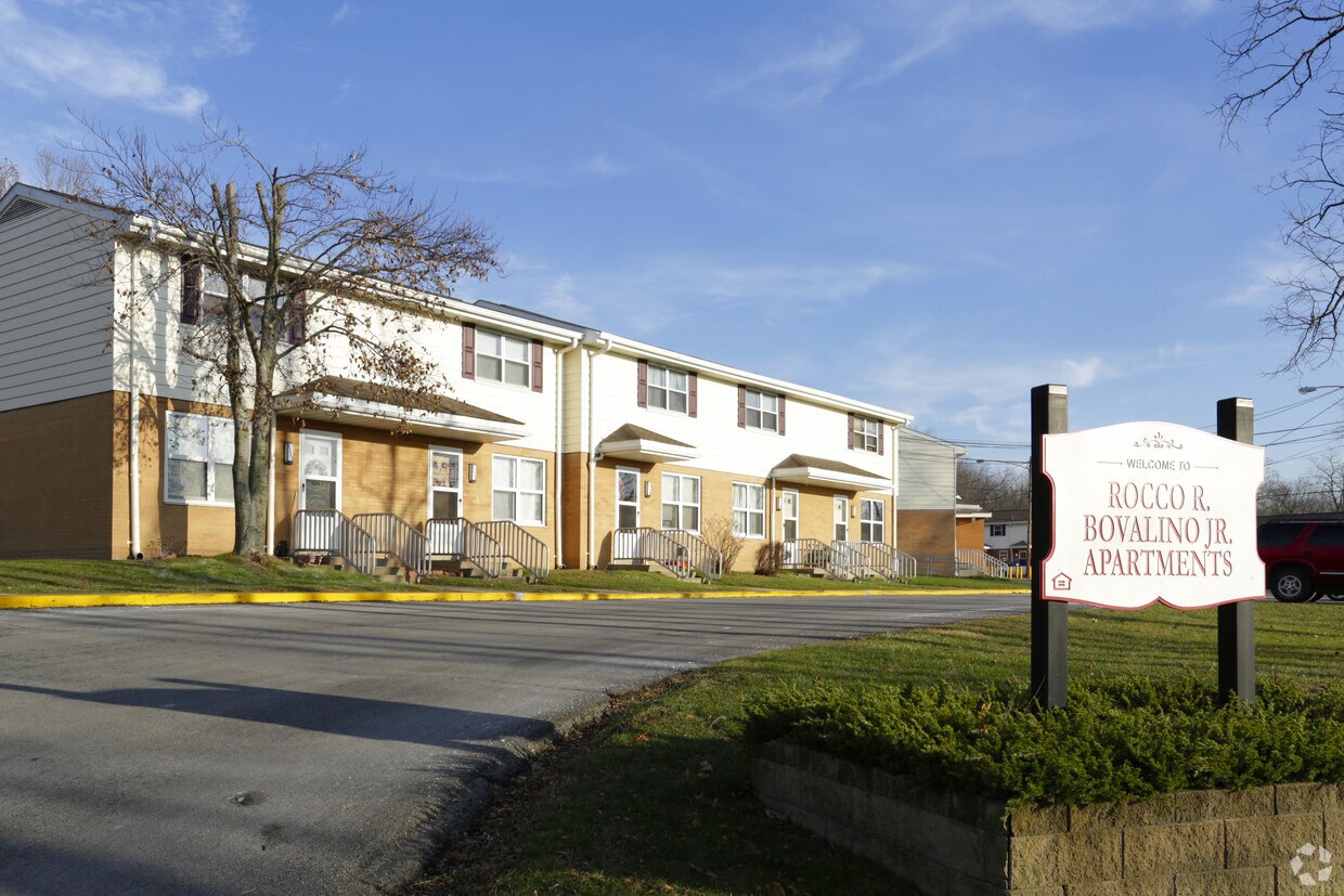 Foto del edificio - Rocco R. Bovalino Jr. Apartments
