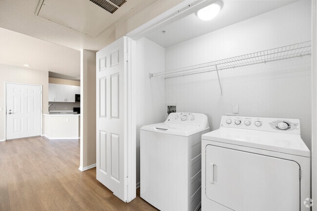 Interior de los apartamentos de Tuscany Hills - Tuscany Hills Apartment Homes