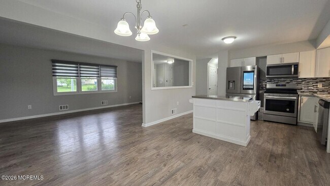 Foto del edificio - 1032 Valley Stream Rd