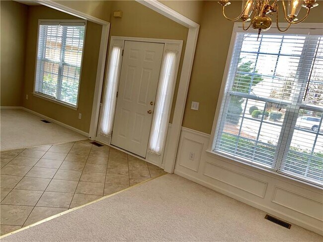 Building Photo - 3937 Toccoa Falls Dr